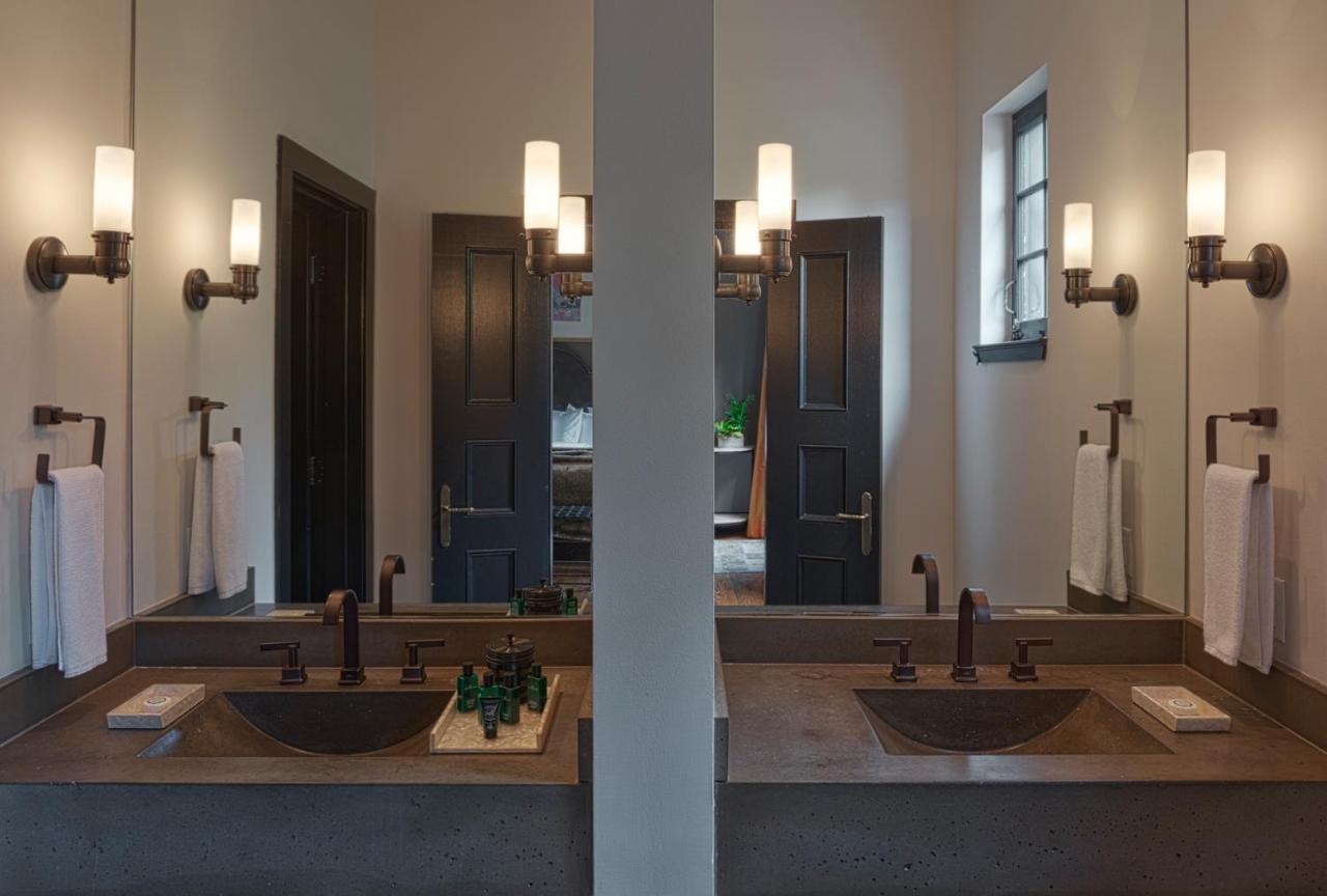 Hotel Domestique Travelers Rest Kültér fotó